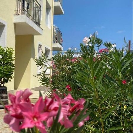 Byala Friendy Sea Apartaments エクステリア 写真
