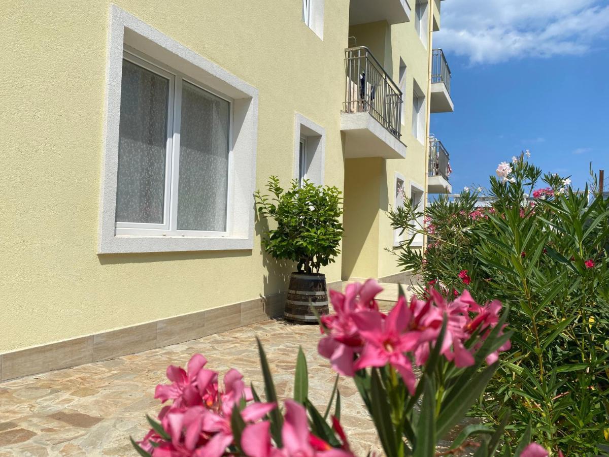 Byala Friendy Sea Apartaments エクステリア 写真